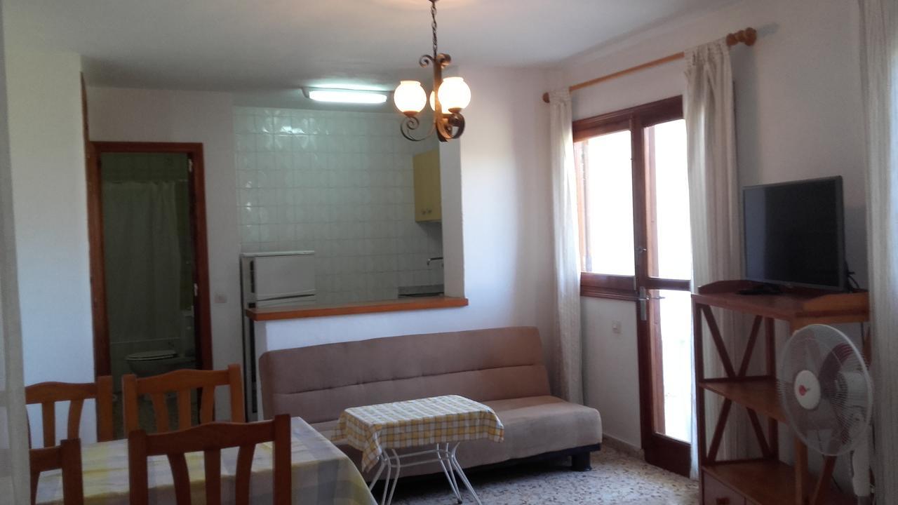 Apartment Torres Mari Cala Llonga  Esterno foto